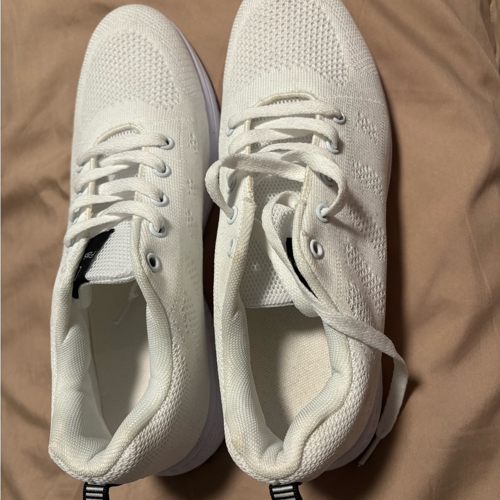 Women’s sneakers